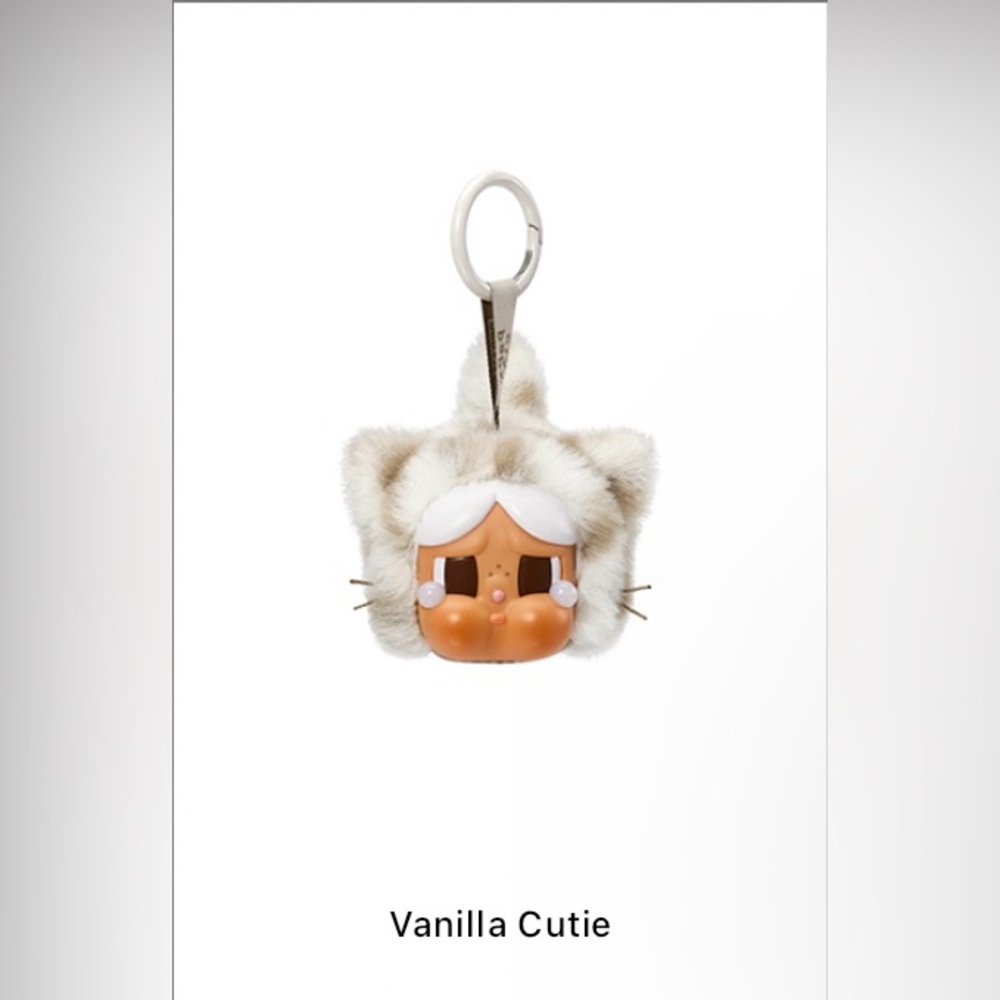 CRYBABY Wild but Cutie Series - vinyl plush pendant